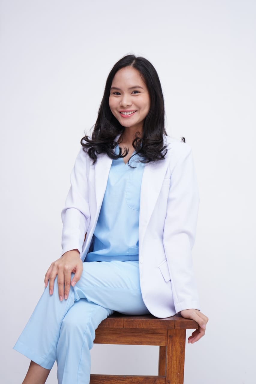 dr. Matricia Delaros Grace Silinaung